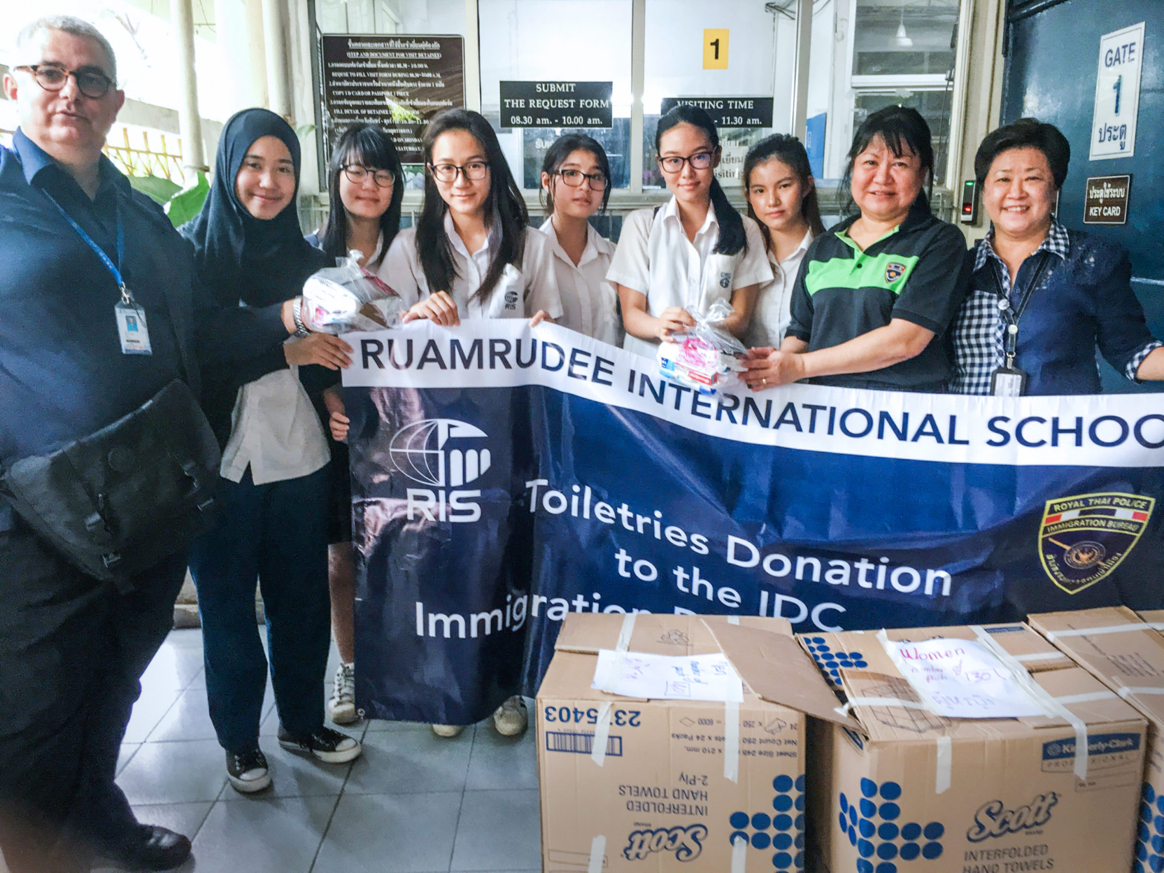 Values/Ethics Community Service Trip to the Immigration Detention Center